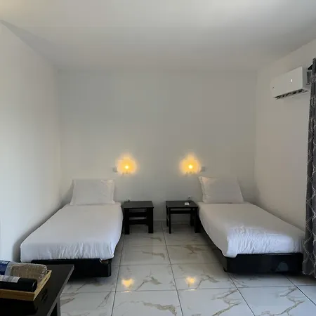 Magna Oura Hotel 3*