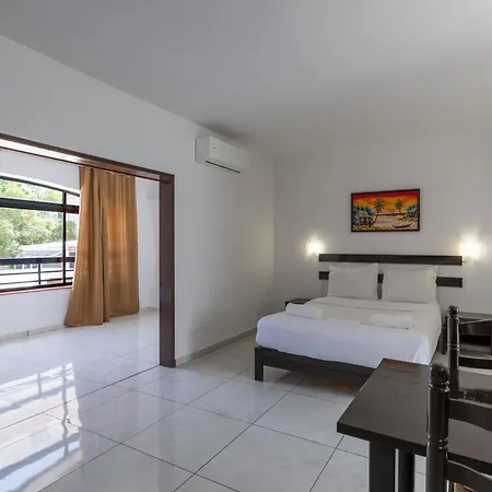 Hotel Magna Oura 3*