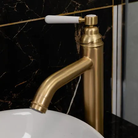 Magna Oura فندق
