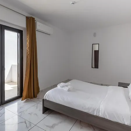 Magna Oura Hotel 3*