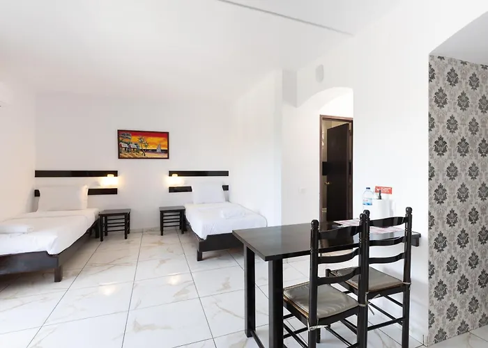 Отель Magna Oura